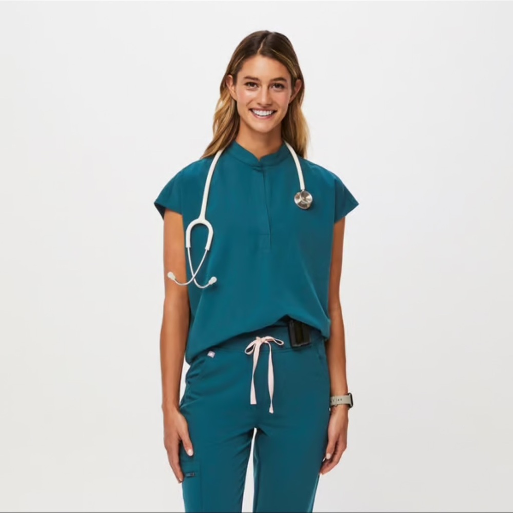 Figs Caribbean Blue scrub set